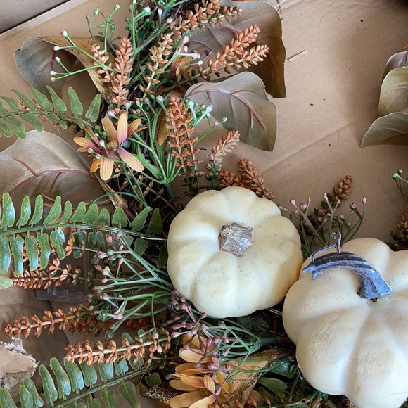 Home Reflections Crescent Harvest Wreath - Picture 3 of 5